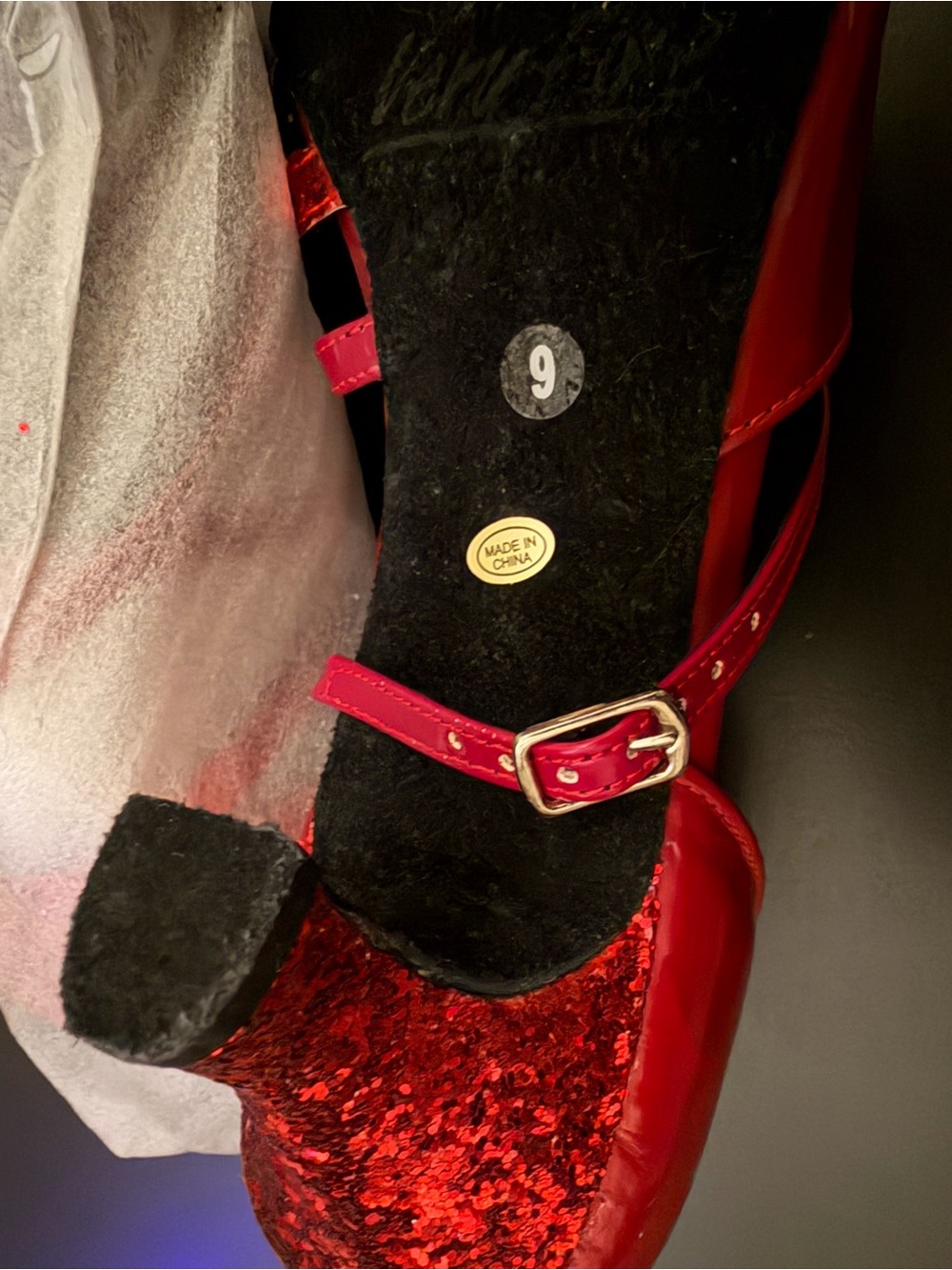Very FIne red ballroom shoes - Picture 3 of 4
